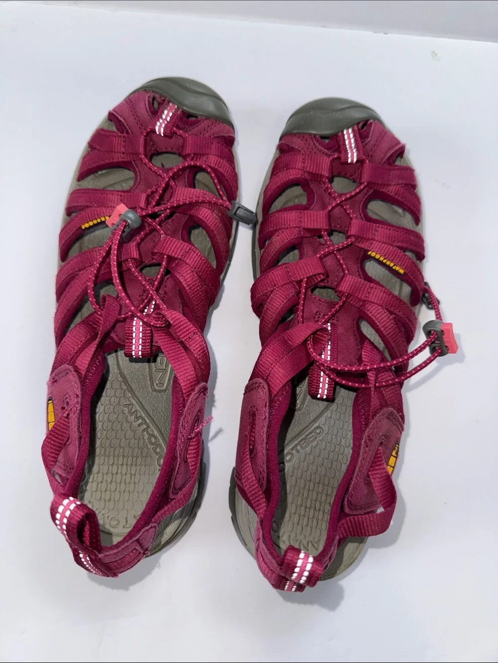 Keen comfortable women